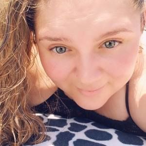 Meet your Posher, Krystal